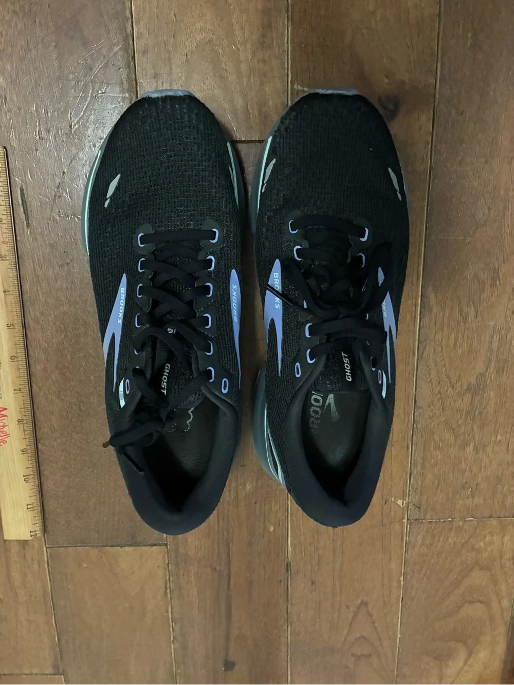 US Size 9.5 Brooks Ghost running shoes